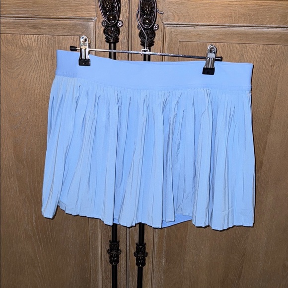 lululemon athletica Sky Blue Mini Skirt - Picture 1 of 3